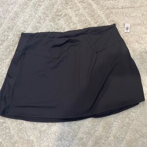 Old navy black skort. Shorts have pockets 3xl